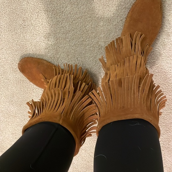 Brown Suede Minnetonka Fringe Boots (size 9 but they do have stretch to them) - Picture 6 of 6